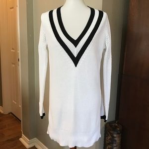 BANANA REPUBLIC SWEATER